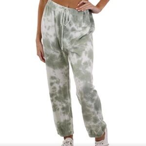 Anthropologie maronie super soft Tie-Dye Green Joggers